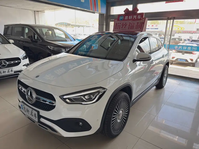 Mercedes-Benz GLA-Class