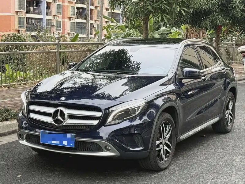 Mercedes-Benz GLA-Class