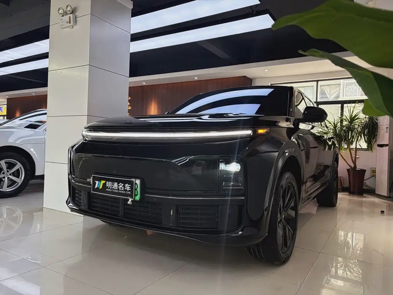 Li Auto L7