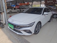 Hyundai Elantra 2025