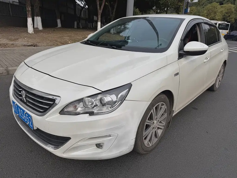 Peugeot 408
