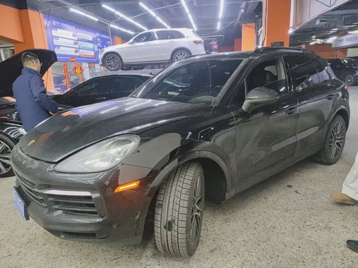 Porsche Cayenne 2022