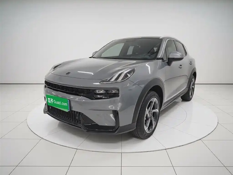 Lynk & Co 06