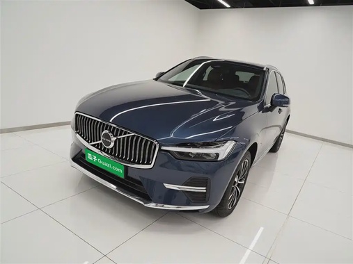 Volvo XC60 2022