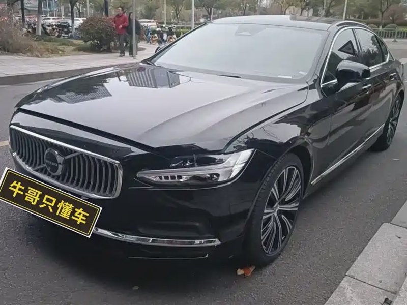 Volvo S90