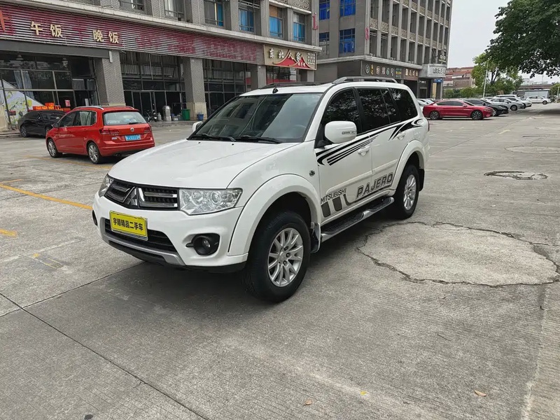 Mitsubishi Pajero Sport