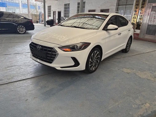 Hyundai Elantra 2021
