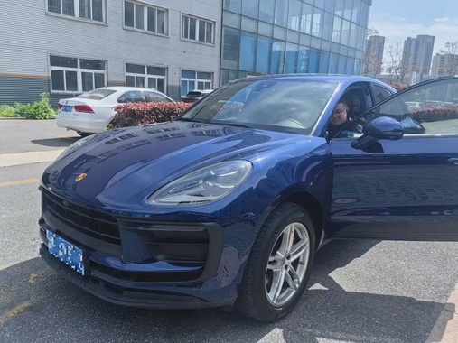 Porsche Macan 2022