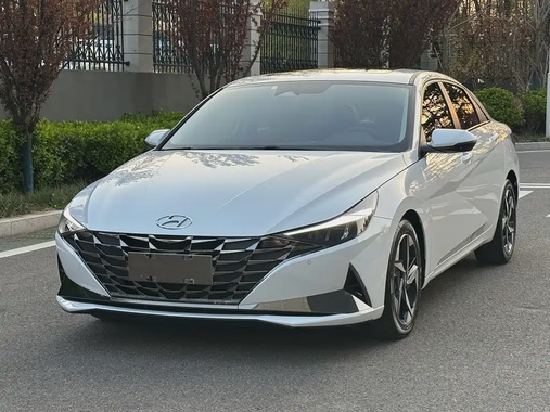 Hyundai Elantra 2023