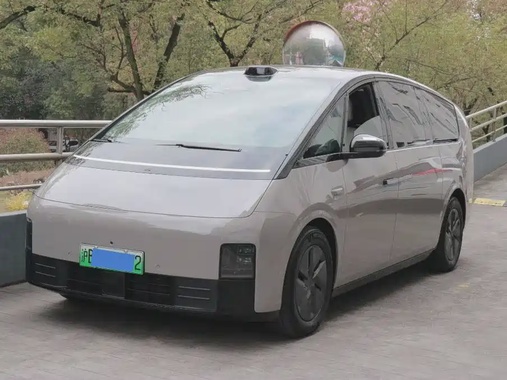 Li Auto MEGA 2024