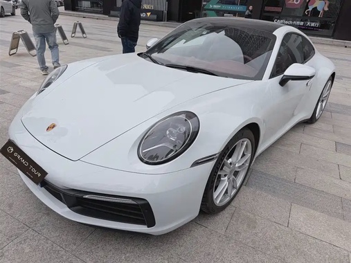 Porsche 911 2025