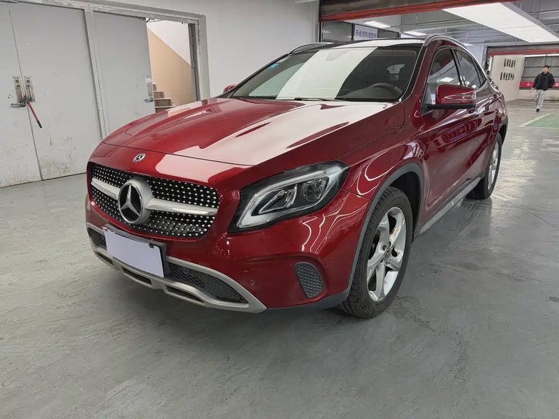 Mercedes-Benz GLA-Class