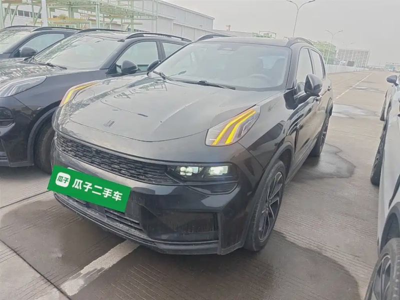 Lynk & Co 01