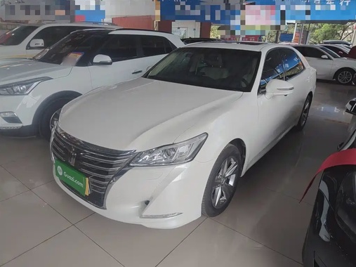 Toyota Crown 2016