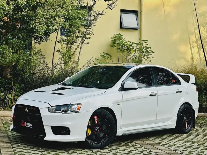 Mitsubishi Lancer EX