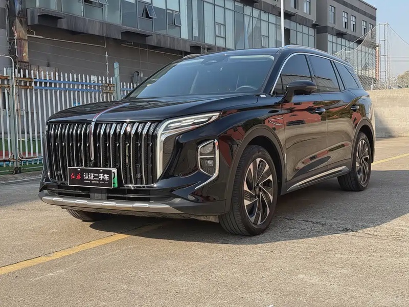 Hongqi HS7