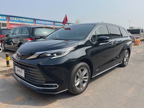Toyota Sienna 2024