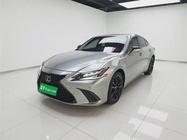 Lexus ES 2022