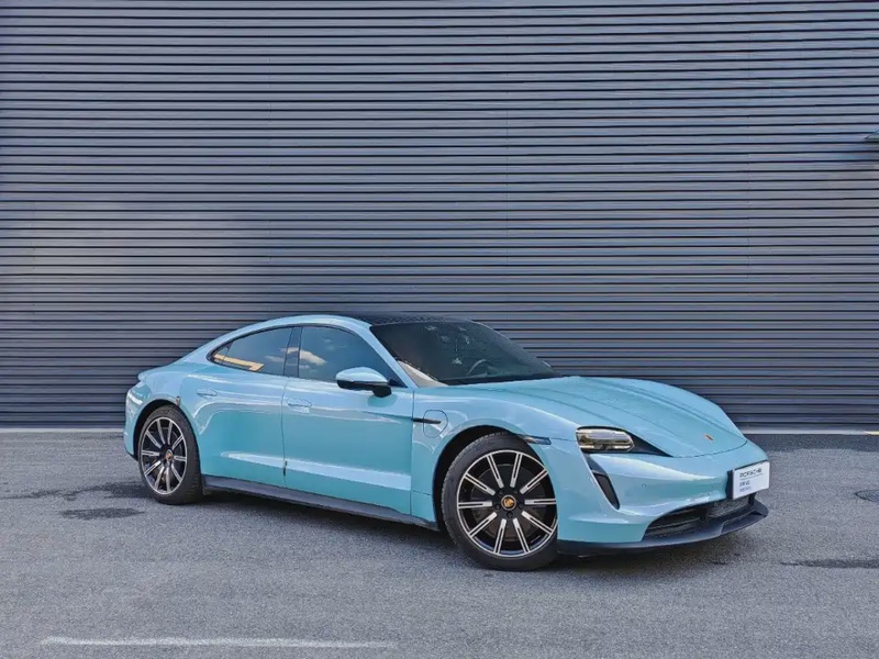 Porsche Taycan