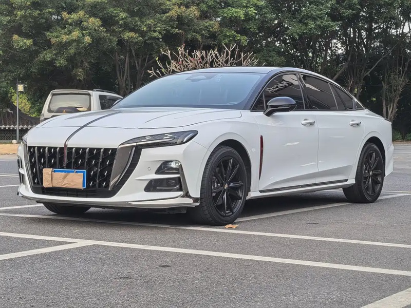 Hongqi H6