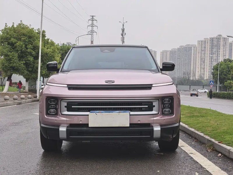 Geely Icon