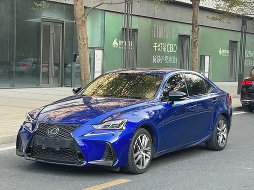Lexus IS 2018