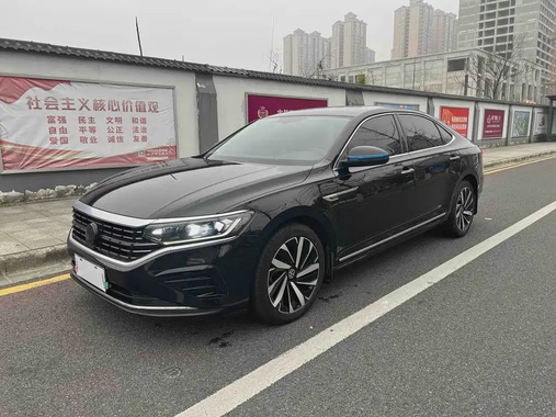 Volkswagen Passat 2022