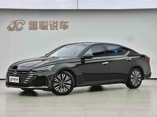 Nissan Teana 2023