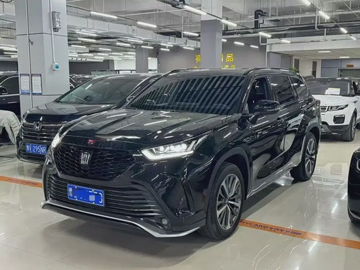 Toyota Crown Kluger 2025