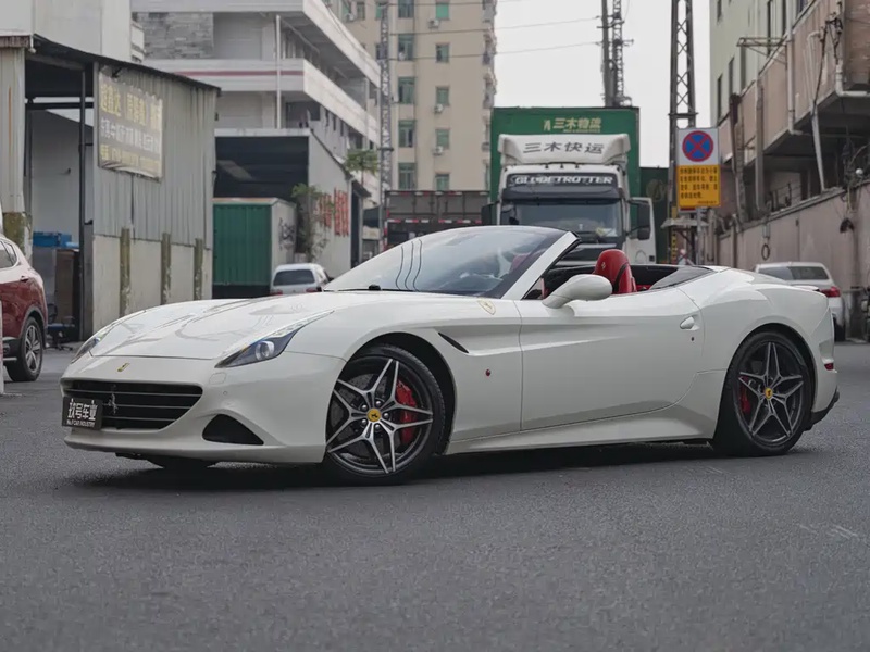 Ferrari California