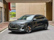 Audi e-tron 2022