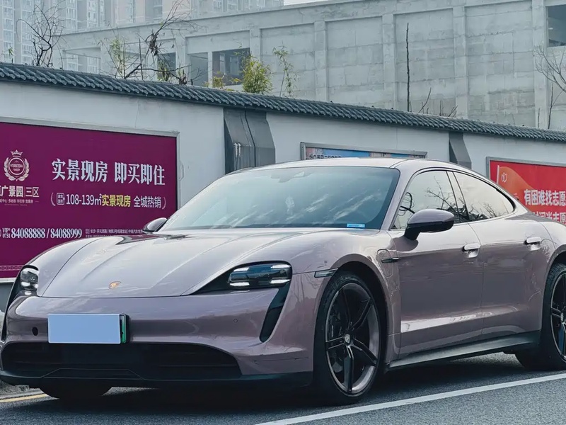 Porsche Taycan
