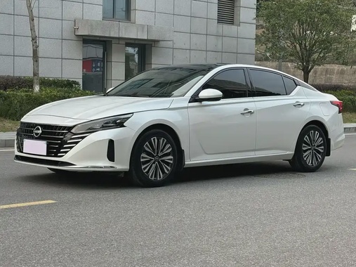 Nissan Teana 2025