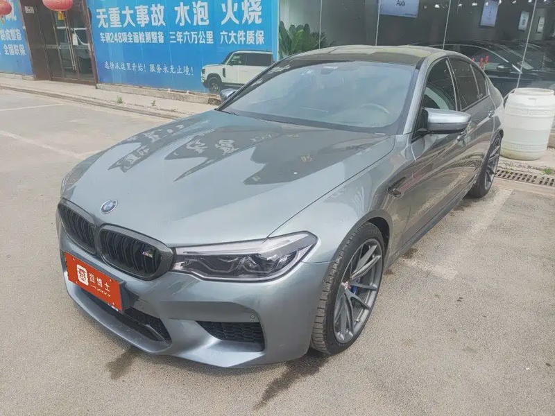 BMW M5
