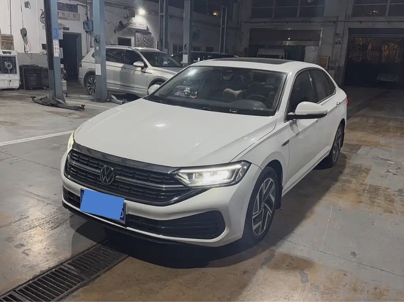Volkswagen Sagitar