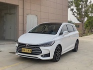 BYD MAX 2018