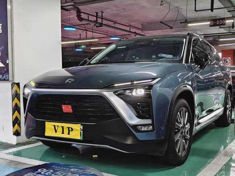 NIO ES8
