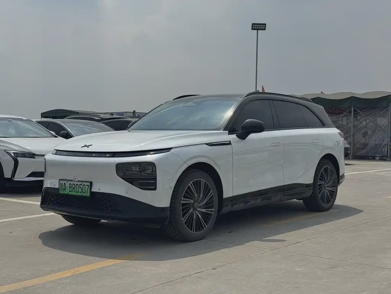 XPeng G9