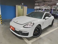 Porsche Panamera 2023