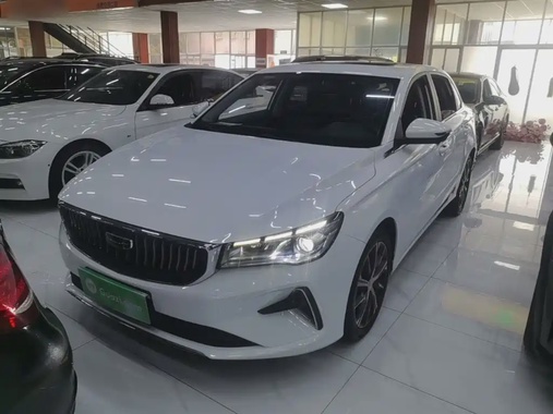 Geely Emgrand 2022