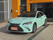 Lexus ES 2019