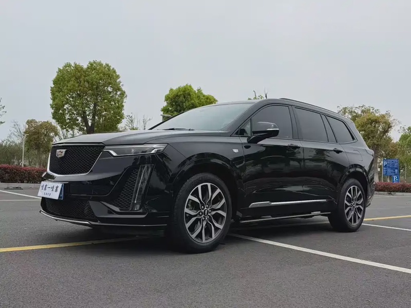 Cadillac XT6