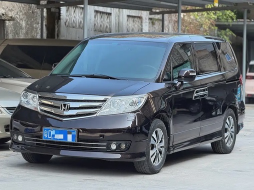 Honda Elysion 2013