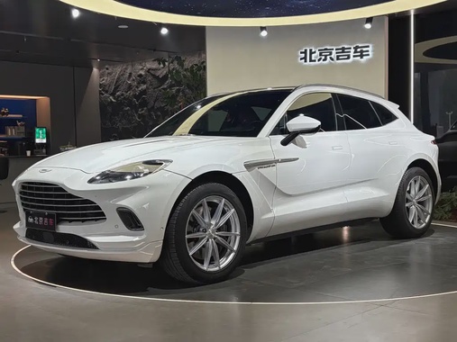 Aston Martin DBX 2022