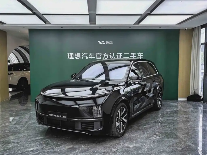 Li Auto L8
