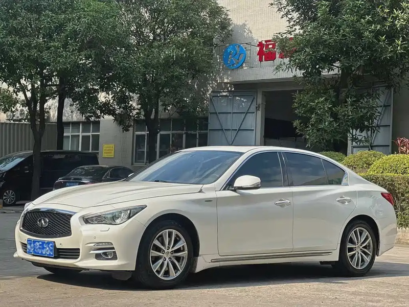 Infiniti Q50