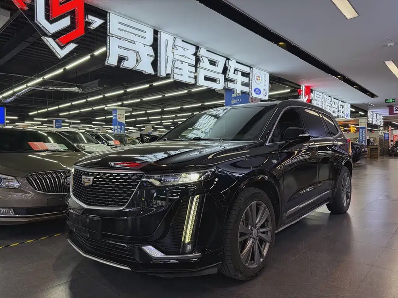 Cadillac XT6