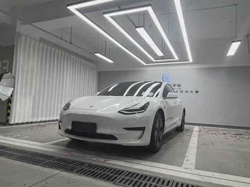 Tesla Model 3 2020