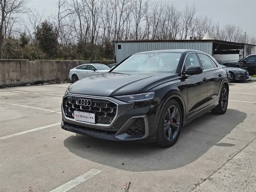 Audi Q8 2025