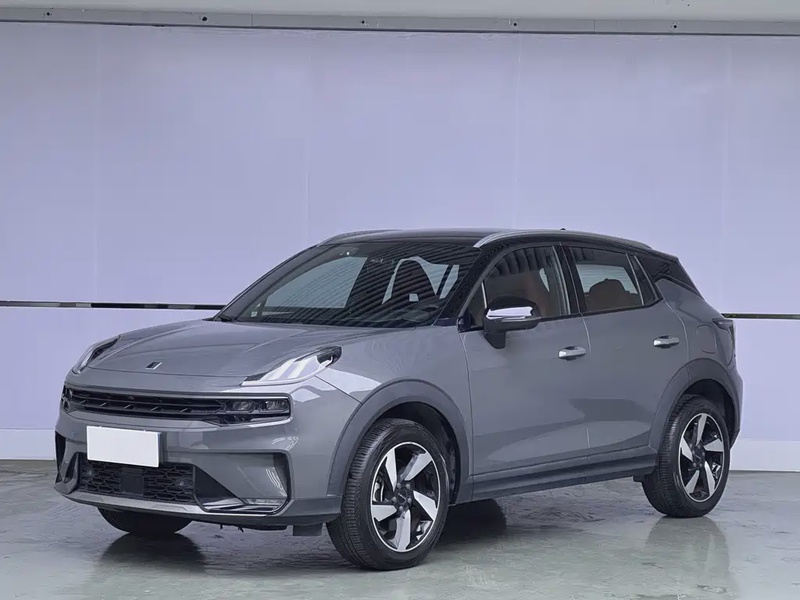 Lynk & Co 06